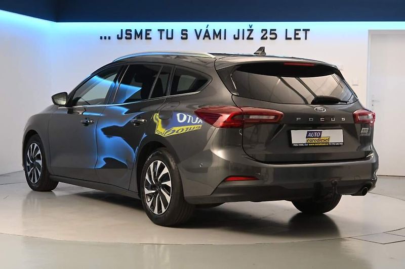 Ford Focus (2022) 1.5 LED ACC TITANIUM Tažné 8AT - fotka 7 z 39