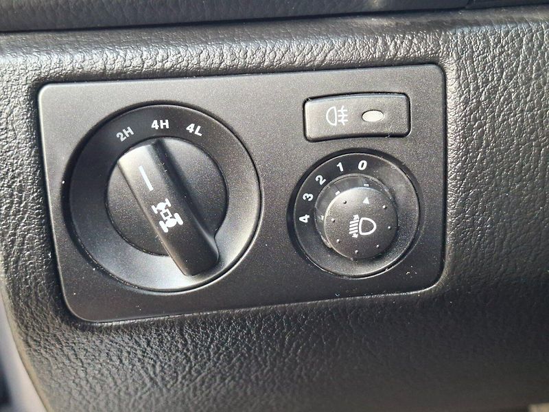 SsangYong Rexton (2015) RX200e-XDi 114kW 4WD 7.MÍST - fotka 17 z 45