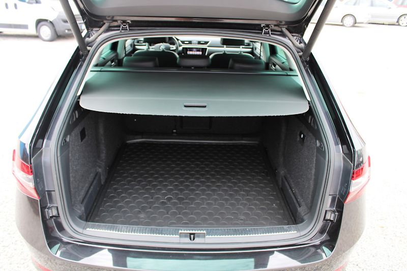 Škoda Superb (2018) 2,0TDI KŮŽE NAVI KLIMA  ALU 19 - fotka 11 z 44