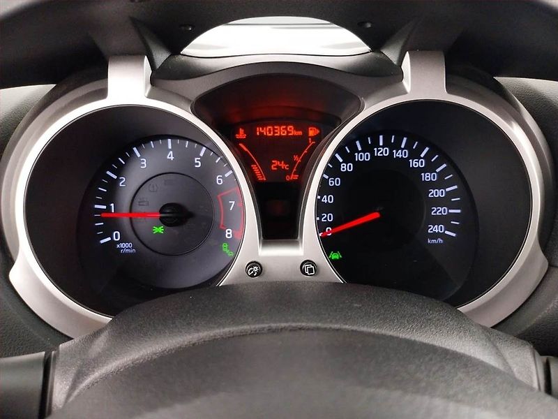 Nissan Juke (2015) Tekna 1.6 DIG-T, Navi - fotka 11 z 20
