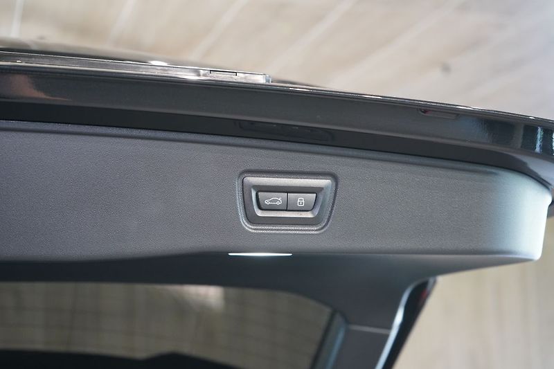 BMW Řada 5 540d xDrive, Bowers, Tažné - fotka 17 z 50