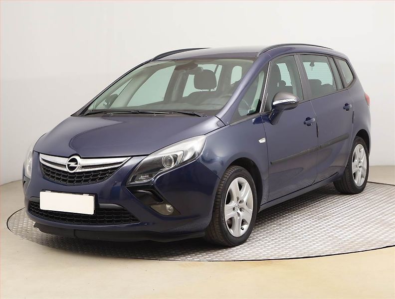 Opel Zafira (2012) 1.4 Turbo, 7 míst, Tempomat - fotka 2 z 18