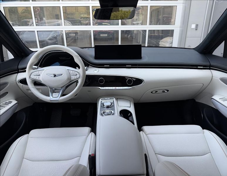 Genesis GV70 AWD  Electrified Sport - fotka 14 z 22