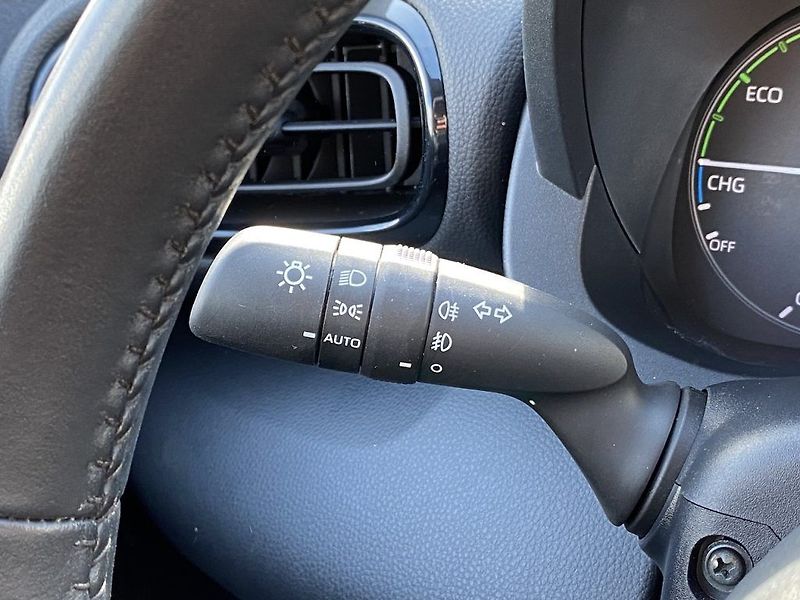 Toyota Yaris 1.5HEV, ČR-1m, Comfort, DPH - fotka 17 z 30