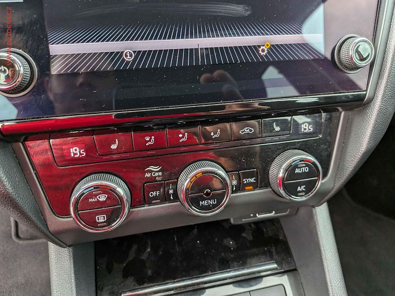 Škoda Octavia (2019) 2.0 TDi, 1.maj,ČR, Style - fotka 14 z 16
