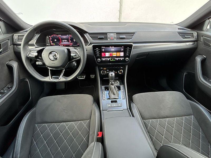 Škoda Superb Sportline 4x4 DSG - fotka 5 z 29