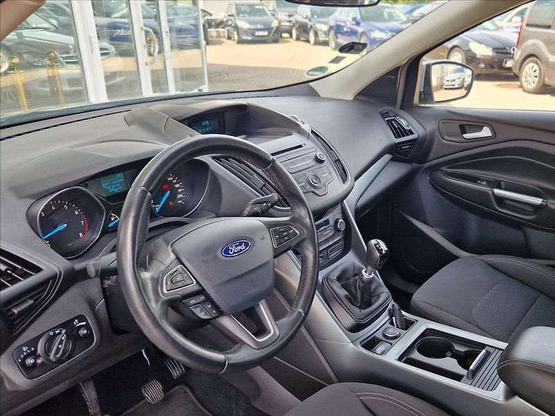 Ford Kuga 1,5 i EB 88kW AC VÝHŘEV NOVSTK - fotka 20 z 36