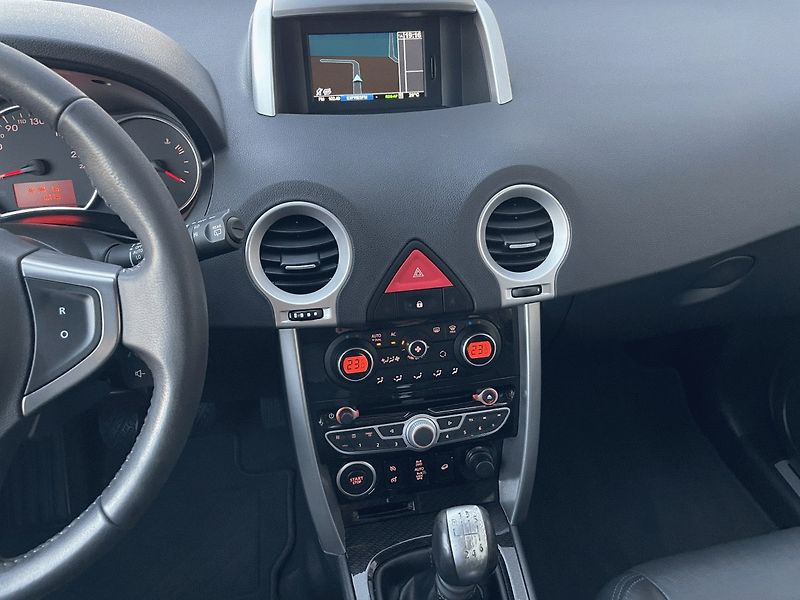 Renault Koleos (2011) Exception 2,0dCi 150k 4x4 - fotka 13 z 26