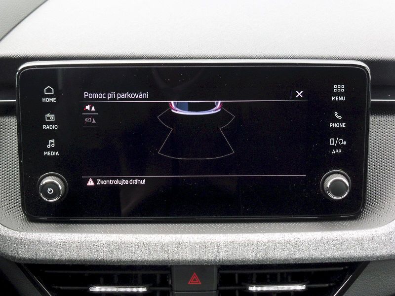 Škoda Kamiq (2025) Selection 1,0 TSI 85kW - fotka 12 z 26