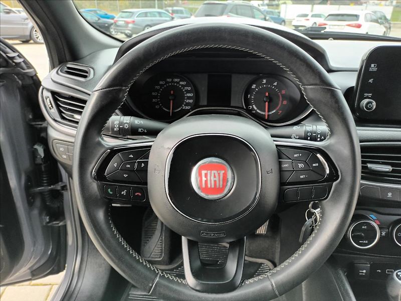 Fiat Tipo 1,6 MJT,KLIMA,NAVI,VÝHŘEV - fotka 12 z 45