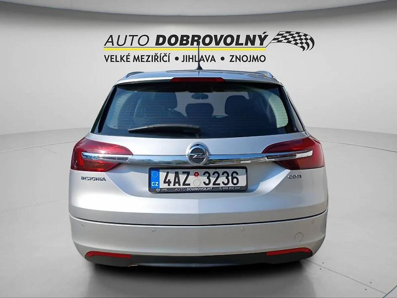 Opel Insignia ST 1.6CDTi MT6 - fotka 6 z 29