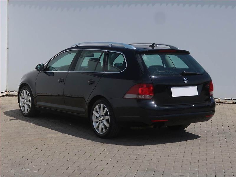 Volkswagen Golf (2013) Highline 2.0 TDI, Serv.kniha - fotka 4 z 17