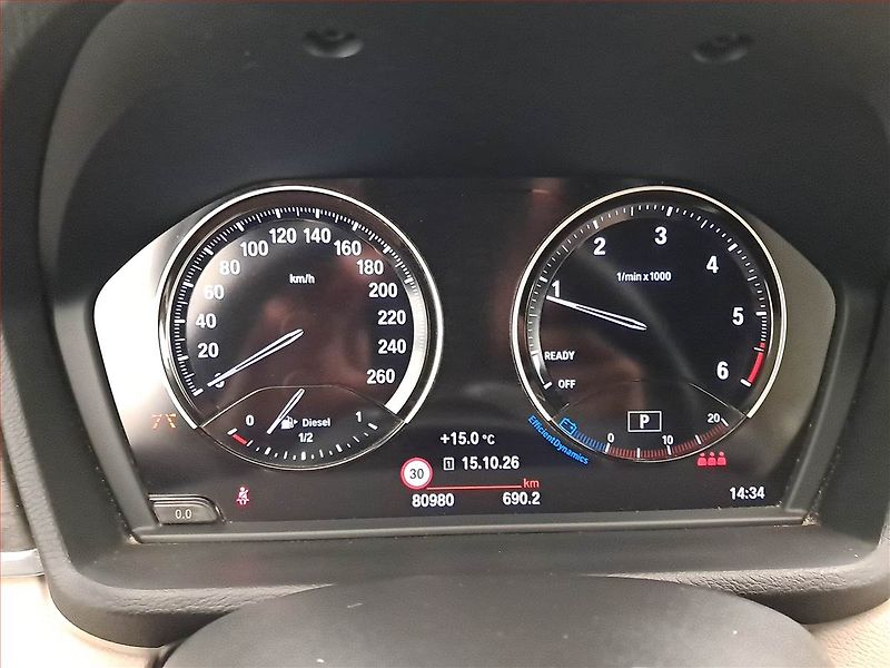 BMW X1 (2019) sDrive18d, Automat, ČR,1.maj - fotka 11 z 20