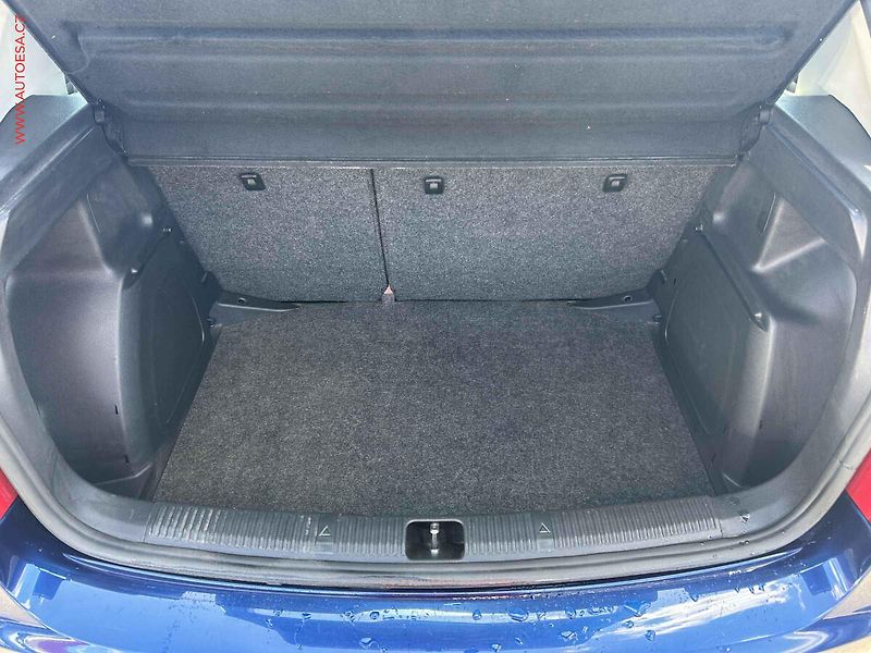 Škoda Fabia (2008) 1.2 12V, 1.maj,ČR, servis - fotka 7 z 13