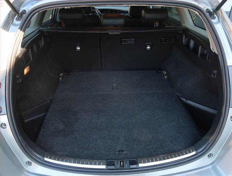 Toyota Auris (2017) Executive 1.6 Valvematic - fotka 14 z 22