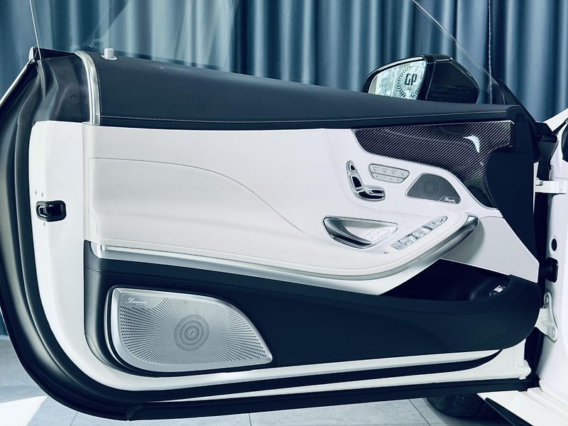 Mercedes-Benz Třídy S (2018) S63 COUPE CARBON EXT+INT MAX V - fotka 15 z 48