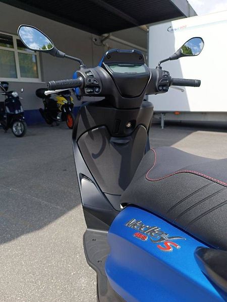 Piaggio Medley 125 (2024) S Blu Zaffiro (sleva 14.000.-) - fotka 8 z 9