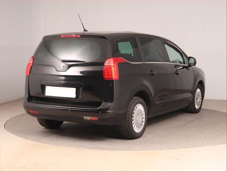 Peugeot 5008 (2012) 1.6 HDi, Automat, Tempomat - fotka 5 z 16