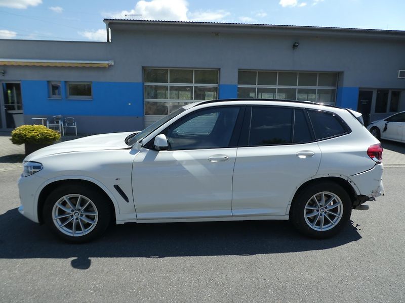 BMW X3 2,0D xDrive 140kW M SPORT - fotka 6 z 15
