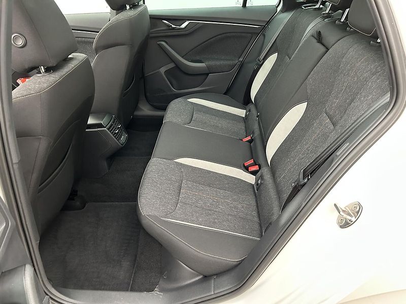 Škoda Scala 1.5 TSI Style - fotka 8 z 27