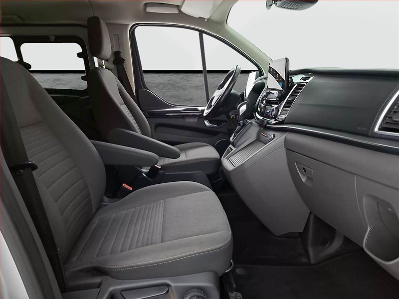 Ford Tourneo Custom (2018) Titanium 2.0 EcoBlue, DPH - fotka 9 z 21