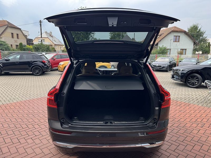 Volvo XC60 (2021) 2.0D B4 AWD Inscription - fotka 24 z 47