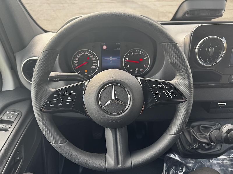 Mercedes-Benz Sprinter (2025) 317 CDI / KW PRO / XL - fotka 17 z 20