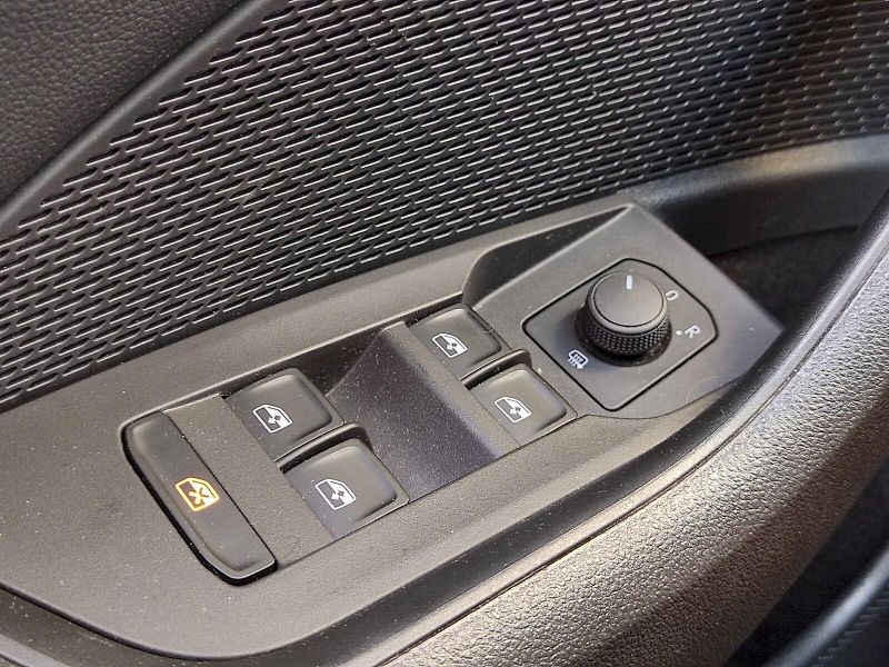 Škoda Octavia (2023) combi Ambition Plus 1,5 Tsi - fotka 24 z 35