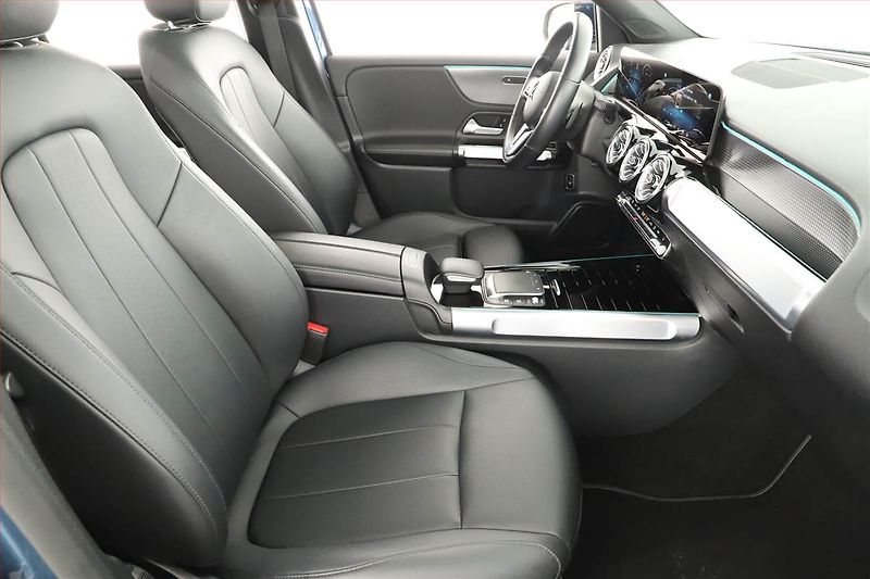 Mercedes-Benz GLB (2023) 200 d - fotka 7 z 21