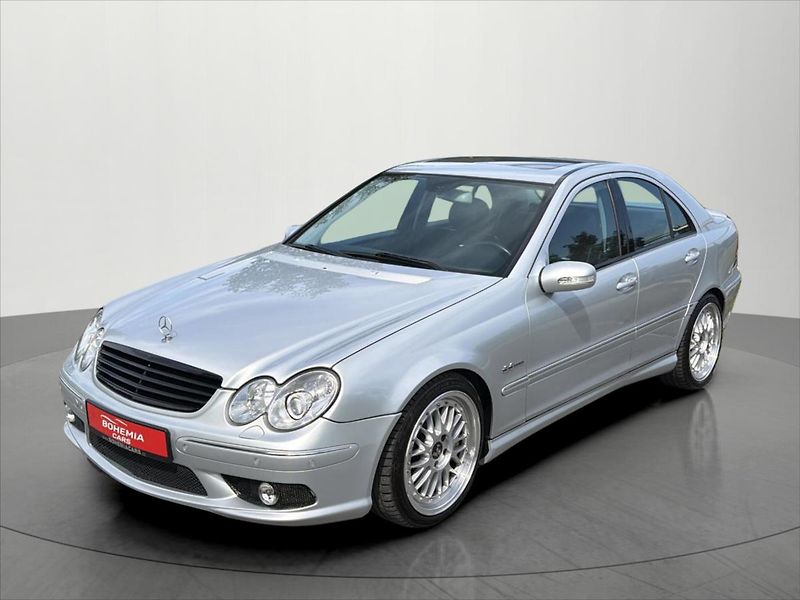 Mercedes-Benz Třídy C 5,5 V8 270 Kw C 55 AMG automat - fotka 3 z 33