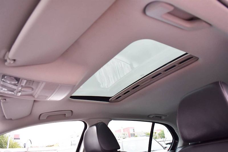 Škoda Superb 2,0 TDI SERVIS STK NOVÉ DSG! - fotka 13 z 19