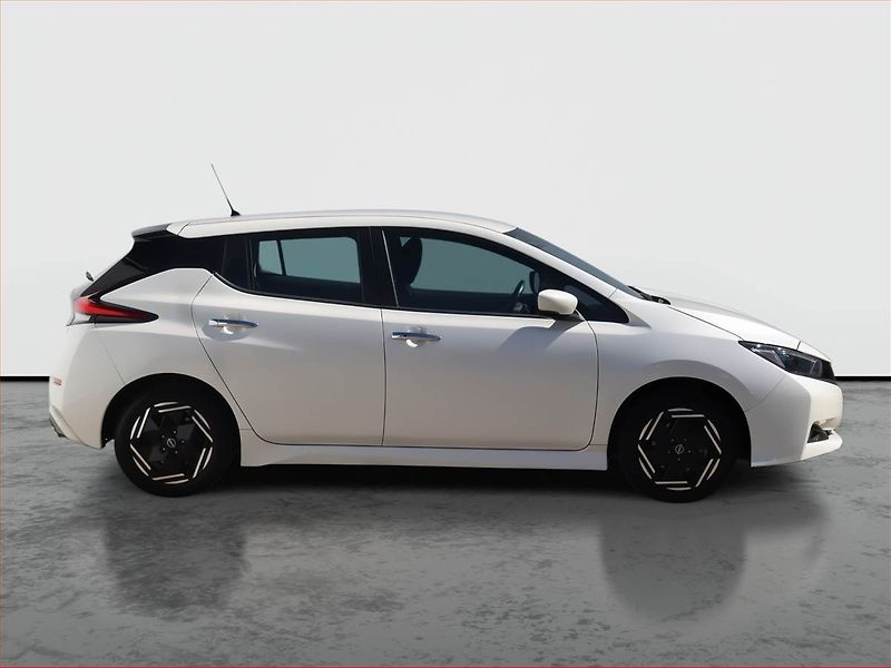 Nissan Leaf (2022) 40 kWh, SoH 93%, Automat - fotka 6 z 17
