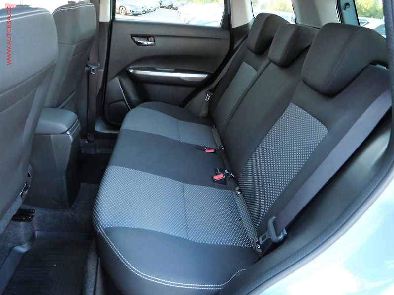 Suzuki Vitara (2019) 1.4i, 2.maj,ČR, AC, TZ, park - fotka 10 z 23