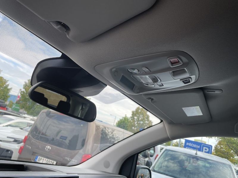 Toyota ProAce Verso 2.2D 6MT 150k ODBĚR IHNED - fotka 30 z 31