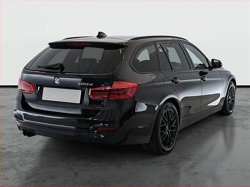 BMW Řada 3 (2017) Sport Line 320 d, Automat - fotka 5 z 18