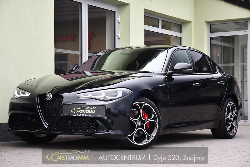 Alfa Romeo Giulia 2.0T 16V 206kW VELOCE AT8 Q4 - fotka 1 z 53
