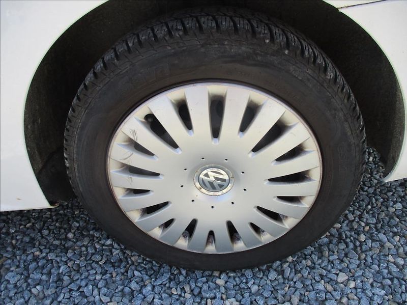 Volkswagen Jetta 1,6 TDI,klima,servis,1.maj,CZ, - fotka 17 z 27