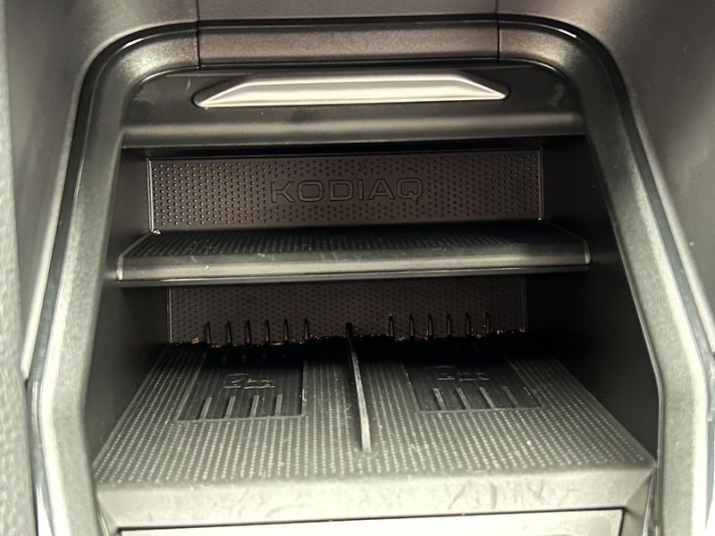 Škoda Kodiaq 2.0 TDI 4x4 Selection - fotka 16 z 25