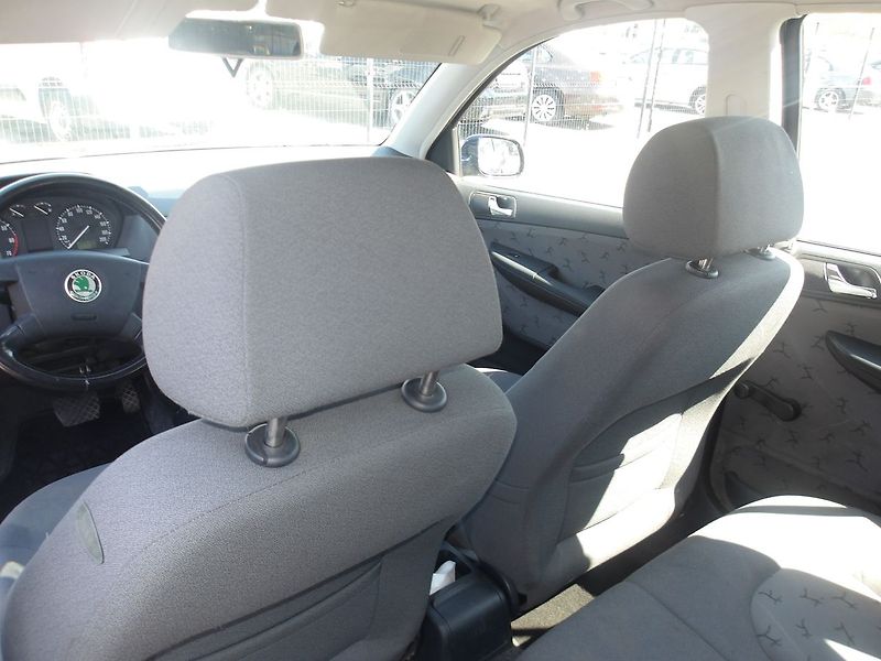 Škoda Fabia 1,4i AUTOMAT !!! KLIMA,PARKSEN - fotka 20 z 26
