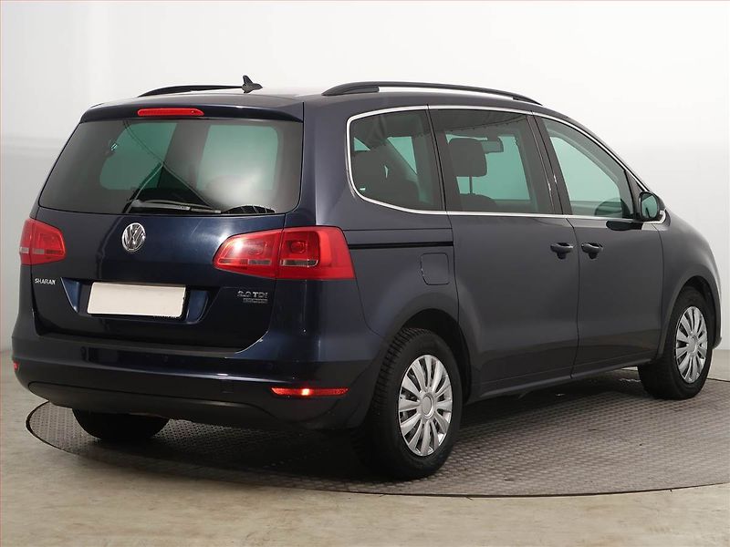 Volkswagen Sharan (2011) 2.0 TDI, 7 míst, Navi - fotka 4 z 14