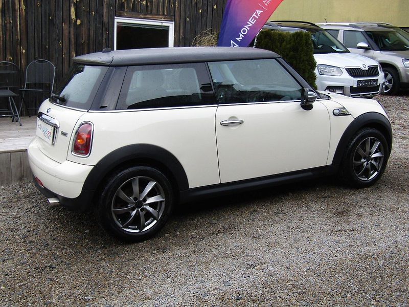 Mini One (2009) 1.4 16v 55kW  NOVÁ SPOJKA - fotka 10 z 33