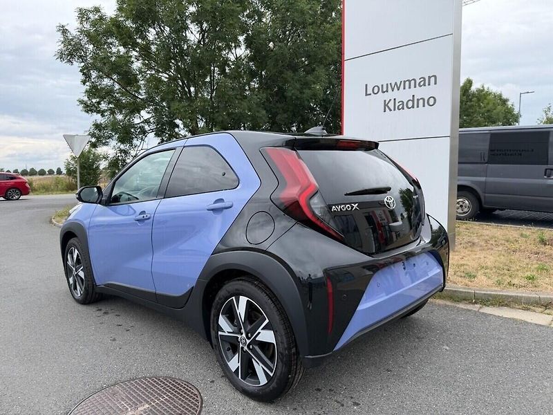 Toyota Aygo 1.5HEV Style Smart - fotka 4 z 9