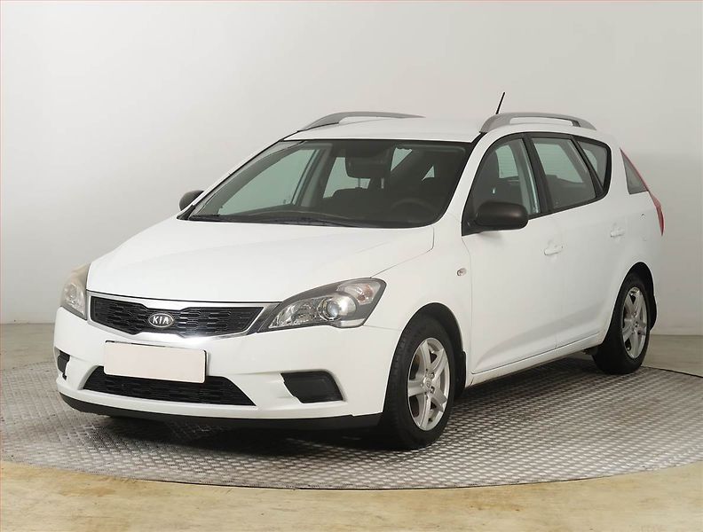 Kia Ceed (2010) 1.4 CVVT, po STK, udržované - fotka 2 z 16