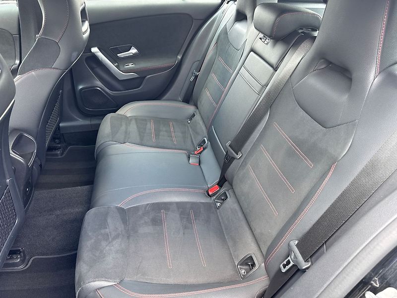 Mercedes-Benz Třídy A AMG paket 200d - fotka 14 z 19