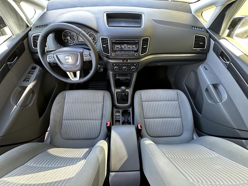 Seat Alhambra (2014) 2.0TDI/103kW * 7.Míst * 2.Maj  - fotka 7 z 35
