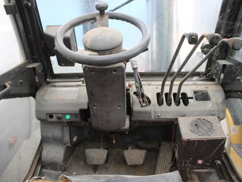 Nissan PD01A15PQ - fotka 7 z 7