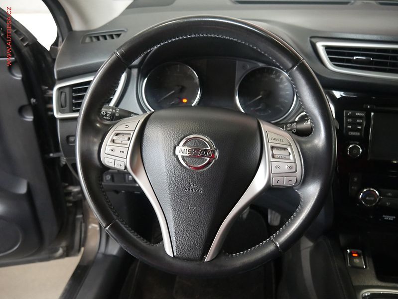 Nissan Qashqai (2016) 1.2DiG-T, AC, temp - fotka 12 z 17