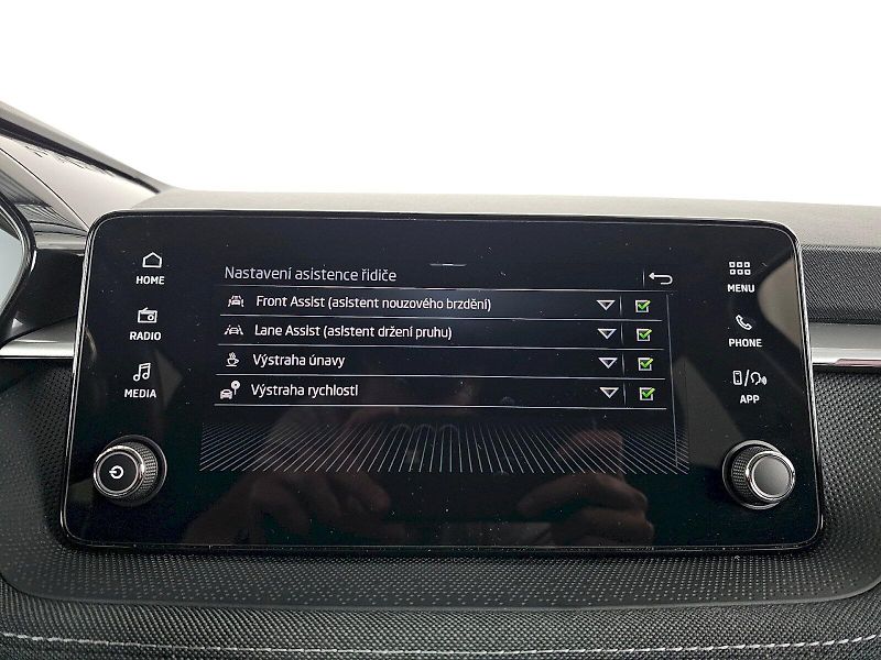 Škoda Fabia (2025) 1.0TSI 70KW TOP SELECTION - fotka 12 z 27