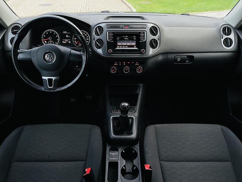 Volkswagen Tiguan 1.4TSI MANUÁL VÝHŘEV SERVISKA - fotka 22 z 39