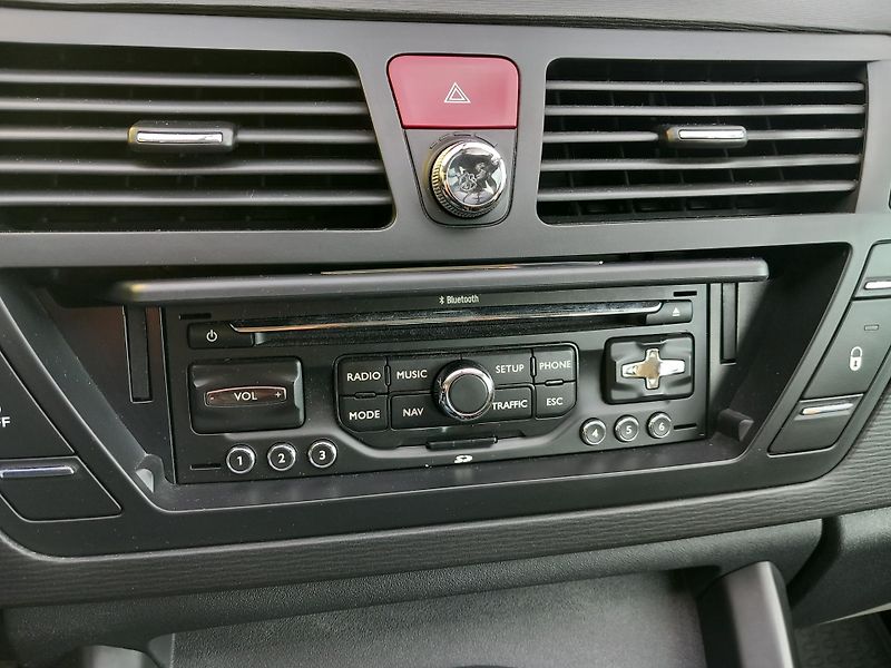 Citroën C4 Picasso (2010) 1,6HDi SERVISKA NAVI  NOVÁ STK - fotka 26 z 34